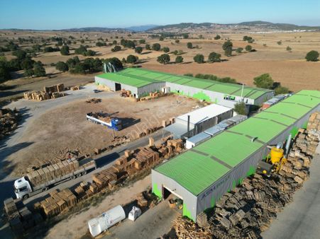 C21 Bal’dan 21.734 M2 Arsa// 4025 M2 Kapalı Alanı Olan Satılık Fabrika