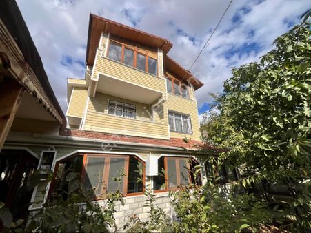 Molla Team Emlak’tan Marmaraereğlisi Yeniçiftlik Dereağzı’nda Eşyalı 4+1 Villa