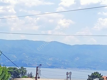 Körfez Kirazlıyalı Mah.de Deniz Manzaralı 341 M2 Köşe Başı Satılık Konut Arsası