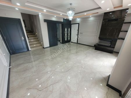 Güre'de Denize Yakın Konumda Lüks, Sıfır 4+1 Trıpleks