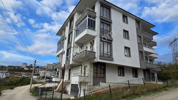 Üniversite Ve Hastaneye Yürüme Sıfır Eşyalı Kiralık 1+1