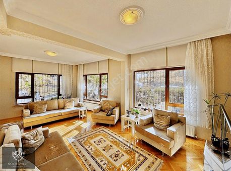 Dikmen Osman Temiz Mahallesi 3 Cepheli Ters Dubleks 4+1 Daire