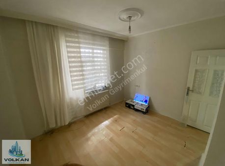 Tramvayın Dibinde Uğurmumcu Mh 2+1 85m2 Yüksek Giriş Daire