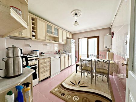 Kuşcağız'da Cadde Üzerinde Katta 3+1 Daire!