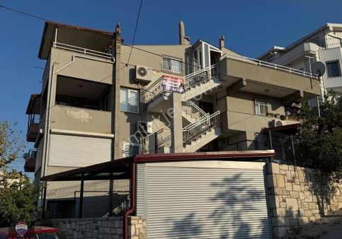 Urla Merkezde 2+1 Satılık Daire