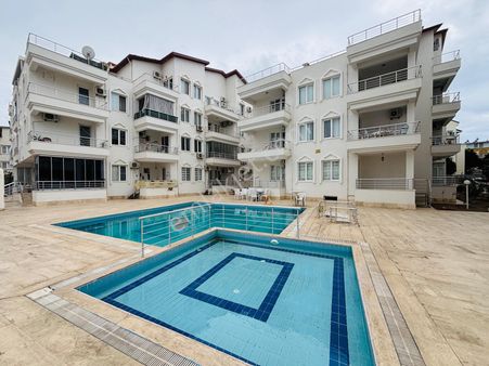 Didim Efeler Mahallesi'nde 4+1 Havuzlu Sitede Dubleks Daire