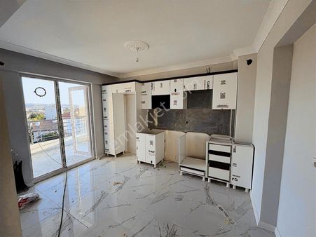 /lider Gayrimenkul'den/yeşiltepe'de 3+1 Ara Kat Sıfır Daire/