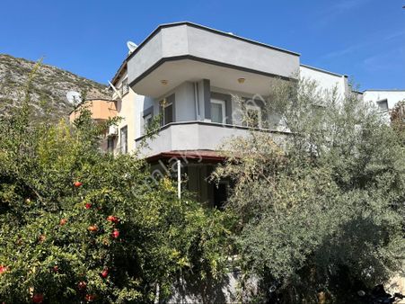 Kuşadası Yavansuda Acil Satılık 4+1 Villa