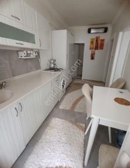 Köşk Mahallesinde Acilll Satılık Full Yapılı 1+1 Metro Yakını