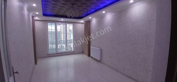 Piri Reis Mahallesi'nde Metrobüse Yakın Lüks Daire