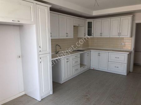 Kiralık Daire Yaşar Emlâk Tan