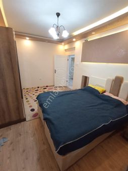 İstasyon Mahallesinde 17.000 Tl Kiracılı Eşyalı Satılık 2+1 Daire