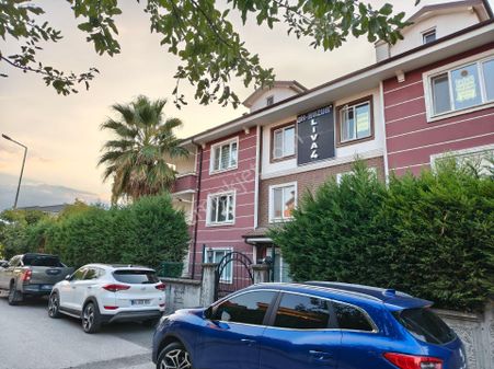 Remax Hür Murat Köksal'dan Site İçinde Kiralık Eşyalı 2+1 Daire
