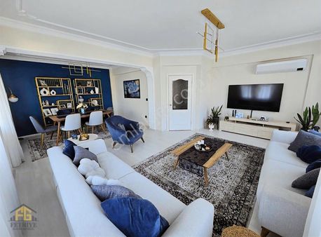 Fethiye Tuzlada Tadilatlı Sahile 700 Mt 4+1 Dubleks 220 M² Daire