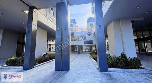 Remax Mid Ayyıldız Sitesinde Bahçeli 2+1 Satılık Daire