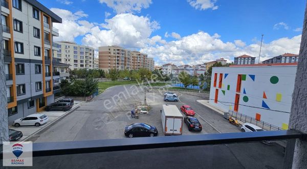 Madenler Metroya Yürüme Mesafesinde Satılık Sıfır 2+1 Daire