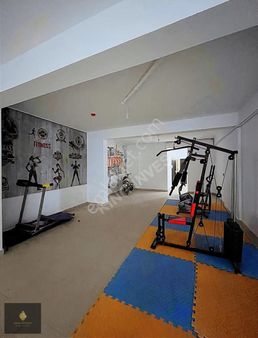 King'den Denize 300m Mesafe Havuzlu Sıfır Eşyalı 1+1