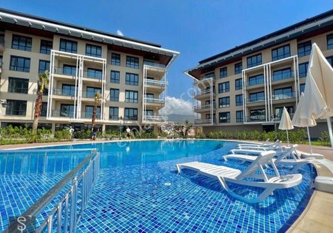 Alanya Oba'da 2+1 Havuzlu Lüks Kiralık Daire