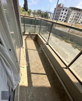 Zeki Emlak'tan Muradiye'de Site İçinde Eşyalı Satılık 2+1 Daire