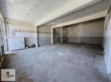 Karatay Sanayide İşlek Sokak Üzeri 200 M2 Kapalı Kiralık Dükkan