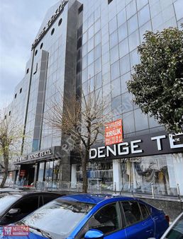 Merter Denge İş Merkezinde 300m² Kiralık Ofis&showroom