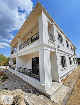 Güre De Projeden Müstakil Bahçeli Lüks 2+1 Daireler