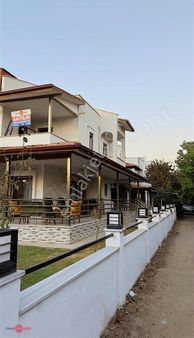 Mutlu Sitesinde 2 Yaşında Isı Pompalı 4+1 Villa Fırsatı