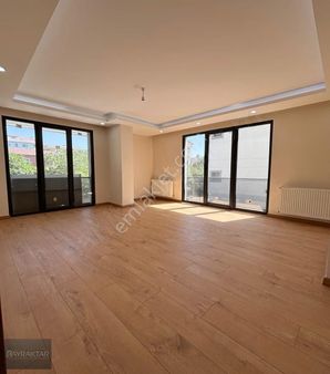 Beylikdüzü Kavaklı Mah Satılık 3+1 Daire Otoparklı