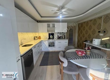 Turkuaz'dan Tek Daire Üzeri 2 Komşulu Geniş Ve Kullanışlı