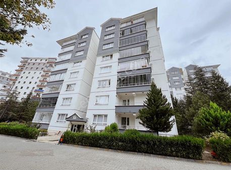 Onurlu'dan İrem Çarşısı Yanı Site İçi 2. Katta 3+1 Kiralık Daire