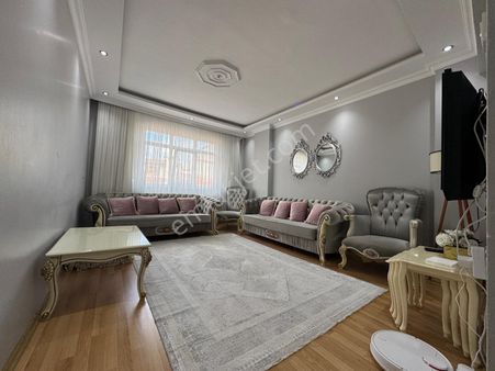 Zeytinburnu Yeşiltepe Mah'de 2+1 113m² 4.kat Satılık Masrafsız Daire Osmanlı Emlak