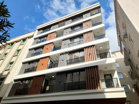 Yıldız'dan Yenibosna E5 Metro Yakını Geniş Mükemmel Sıfır Arakat Daire