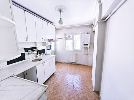 Cihandan Demetgülde Cemersever Ve Bağdat Cadde Yakını 3+1 Daire