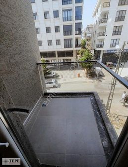 Maltepe Bağlarbaşı Ebeveyinli 3+1 Ara Kat Ön Cephe 120 Net