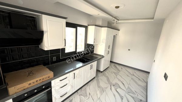 🌀gültaş Emlaktan Akçayda Satılık 2+1 Ayrı Mutfak Asansörlü Daire