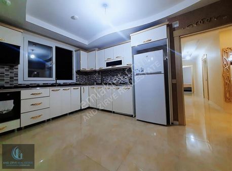 Mersin Mezitli Merkez Mah'de Az Katlı Bağımsız Mutfak Geniş 3+1