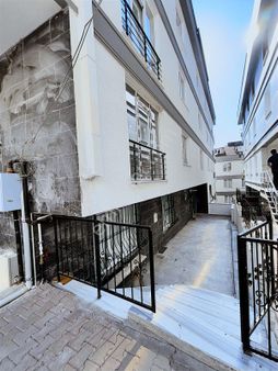 Uzemar'dan Küçükçekmece Kanaryada Satılık Daire