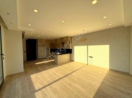 Didim'de 500 M2 Arsa Üzerinde Satılık 4+1 Villa