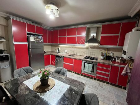 🏡uncuasım Mahallesi 🏡 ✅3+1 160 M2 5 Katlının 1 Katı ❇️kombi Petekli