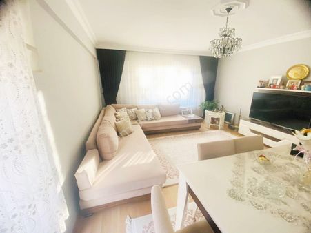 Cadde Yakını 6+1 240 M2 Dublex Daire...