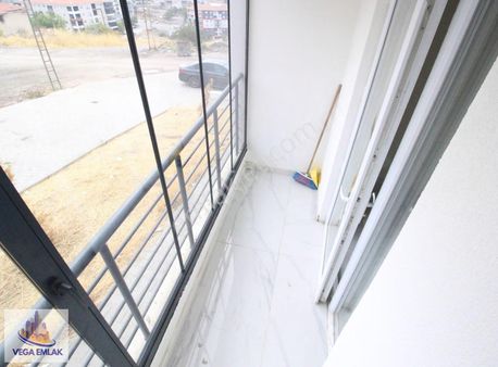 Vega Emlaktan Full Yapılı Ön Cephe 3+1 Kiralık Sıfır Daire