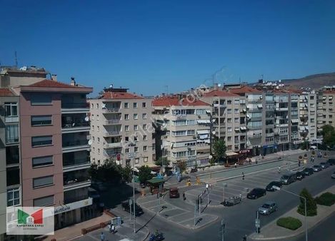 Ksk Bahriye Üçok Blv.üzerinde Geniş Cephe Köşe Konum Yatırımlık