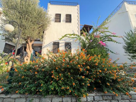 !! Özel Plajlı Sitede Eşsiz Konumda,deniz Manzaralı 2+1 Dubleks