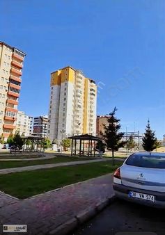 Yenişehir Geniş Eras Siteleri'nde 3+1 Cadde Cepheli Fırsat Daire