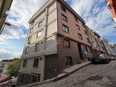 As Emlak'tan 2+1 Sıfır Merkeze Yakın 70m2 Köşe Binada Lüx Daire