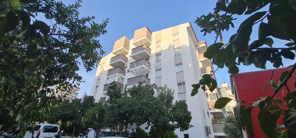 Kuşadası Merkeze Yakın Konumdassatılık Ferah Daire