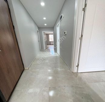 Avcılar Merkez Mahallesinde En Geniş 2+1 Daire Kapalı Otoparklı Sıfır !!