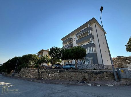 Alaattin Mahallesinde Deniz Manzaralı Eşyalı Kiralık 2+1 Daire