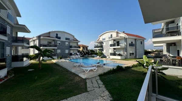 Eşyasız 2+1 Havuzlu Sitede Geniş Ferah Daire