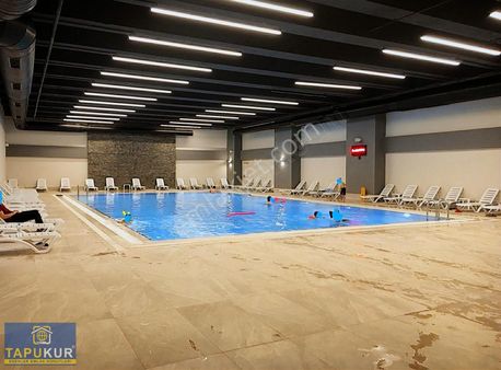 Emlak Konutları Havuzlu Sitede 3+1 135m2 Tapukur'dan